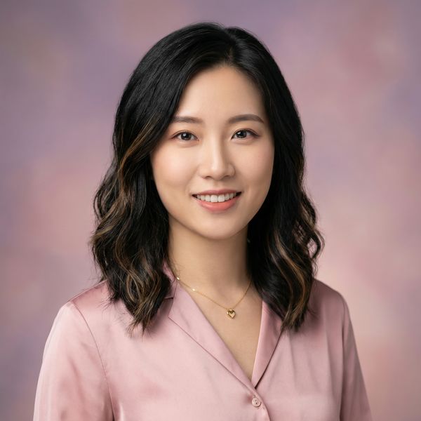 日本三级社区运营总监周暖暖